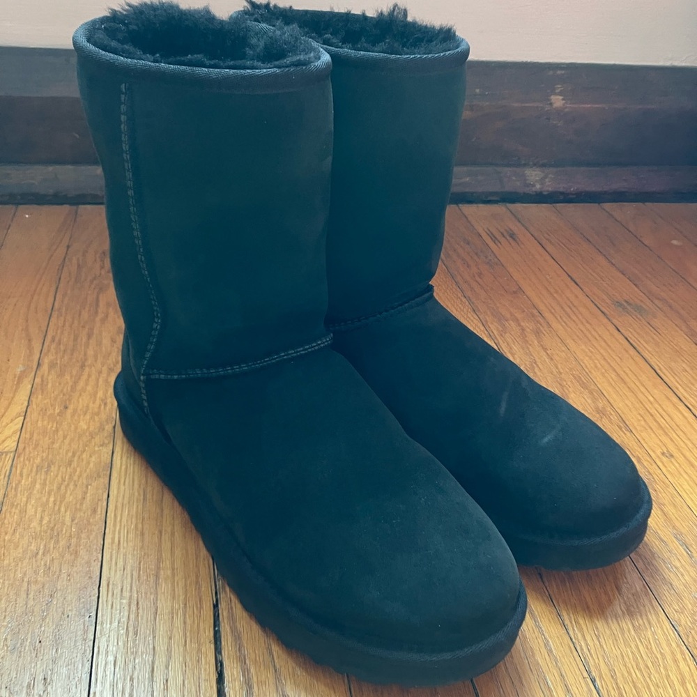 UGG classic short II boots